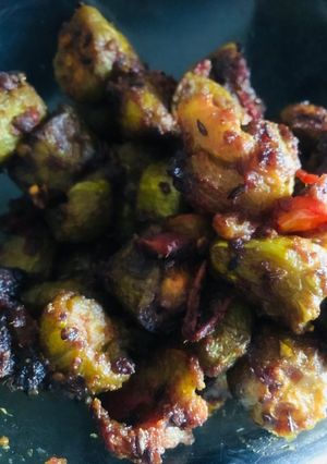 A picture of Pointed gourd and Potatoes stir fry.