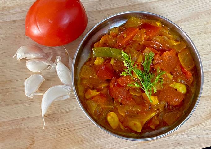 Recipe of Perfect Tomato Garlic Sabji