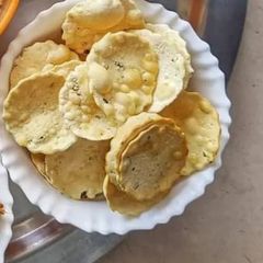 A picture of Papad /Papadum.