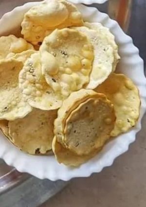 A picture of Papad /Papadum.