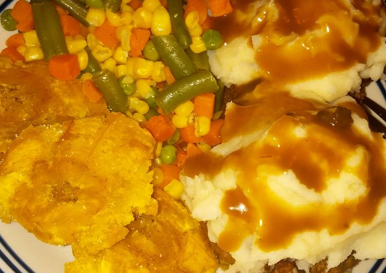 The Easiest and Tips for Beginner Cupcake meatloaf, veggies n fried plantains