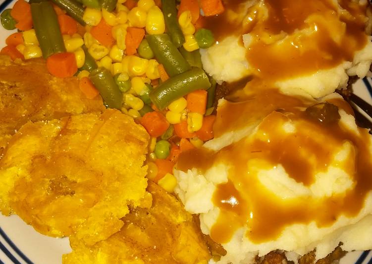 Step-by-Step Guide to Make Homemade Cupcake meatloaf, veggies n fried plantains