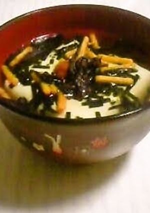 A picture of Healthy Tofu Ochazuke for a Diet or a Late Night Snack.
