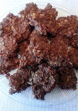 A picture of Chocolate-Peanut Butter No Bake Cookies.