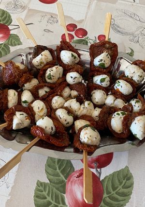 A picture of Tomato and Mozzarella Herb Skewers for Appetizers.