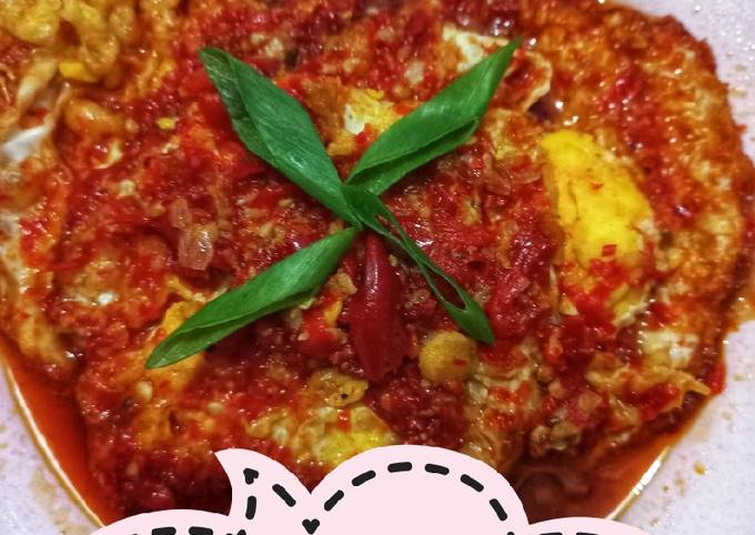 Resep Telor ceplok balado oleh Andriana puspita - Cookpad