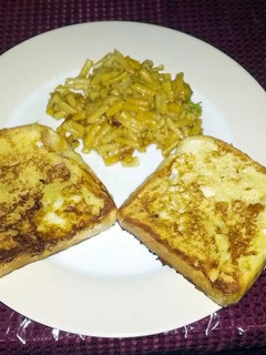 A picture of Pookie's French Toast.