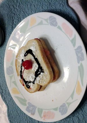 A picture of The mem trex sandwich.