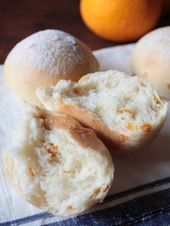 A picture of Orange Peel Bread Rolls.