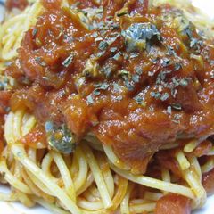 A picture of Shijimi Clam & Tomato Pasta for Hangovers.