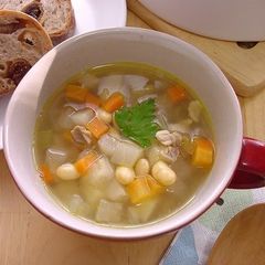 Chicken Curry Soup with Soy Beans and Chicken A picture of Chicken Curry Soup with Soy Beans and Chicken.