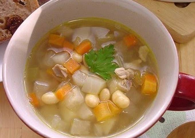 Simple Way to Make Super Quick Homemade Chicken Curry Soup with Soy Beans and Chicken