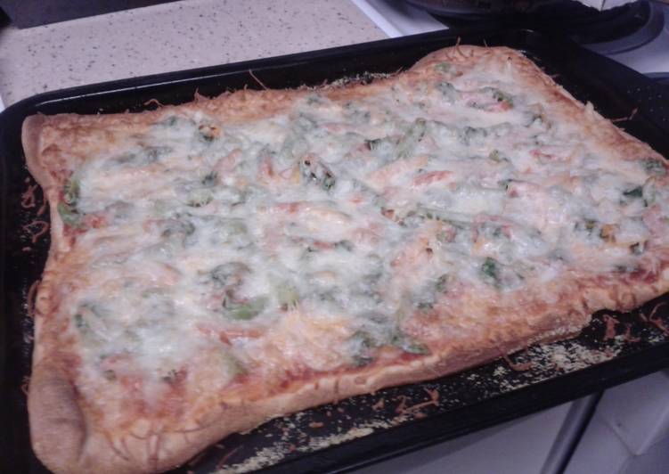 Recipe of Homemade Vegetarian pizza