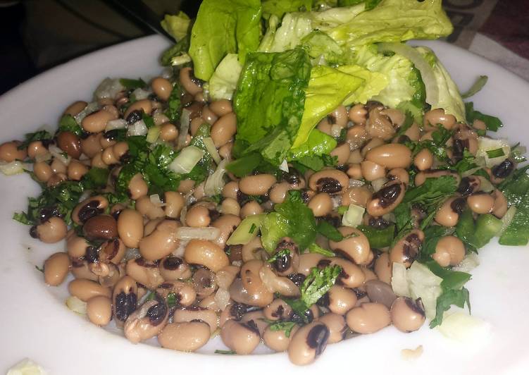 How to Prepare Any-night-of-the-week Blackeye Bean Salad