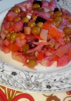 A picture of Russian salad "Vinigret".