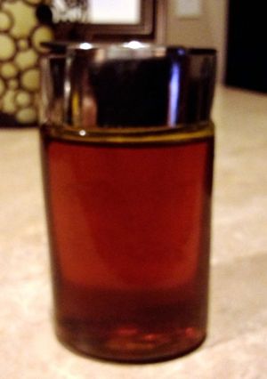 A picture of Achiote oil or annato seed oil.