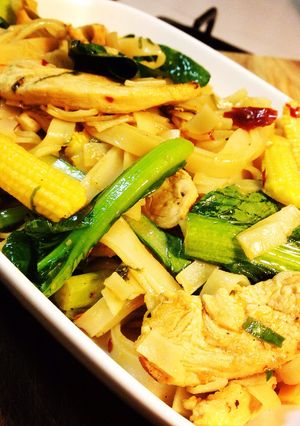 A picture of Drunken Noodles (Chicken Pad Kee Mao).