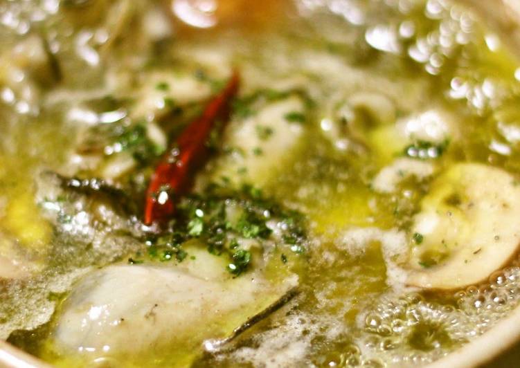 Steps to Prepare Any-night-of-the-week Oyster al Ajillo
