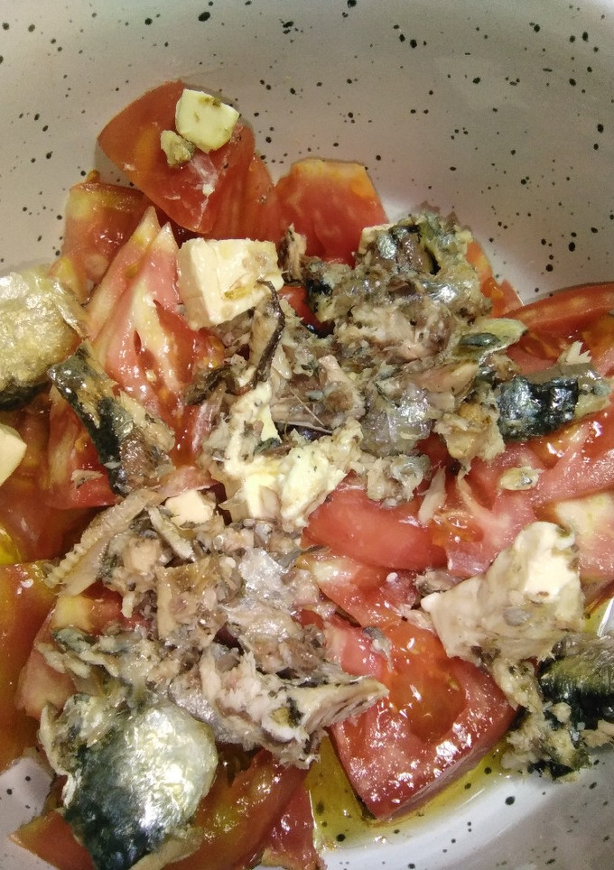 Una foto de Ensalada vasca de sardinas