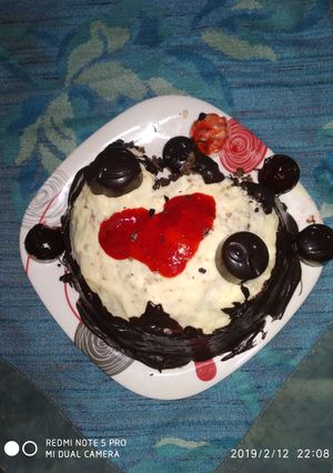 A picture of Chocolate walnut cake.