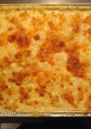 A picture of Cheesy Baked Macaroni.