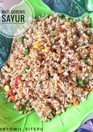 Foto resep NASI GORENG topping SAYUR