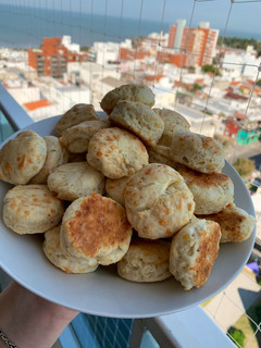Una foto de Scones de queso 🧀 (receta crandon)