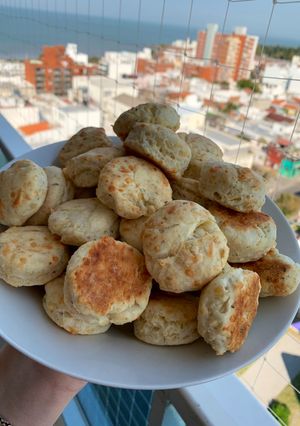 Una foto de Scones de queso 🧀 (receta crandon)