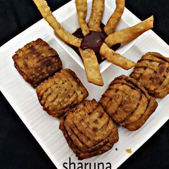 A picture of Veg Kheema Chatai Samosas.