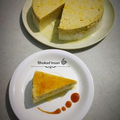 A picture of Steam/Bhapa Sandesh with coconut milk Pannacotta.