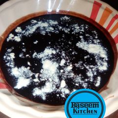 A picture of Chocolate Sauce/Syrup.