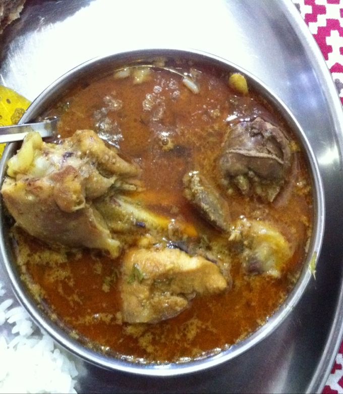 A picture of Maharashtrian style Chicken.