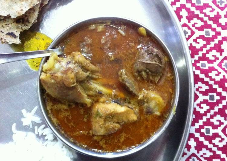 Steps to  Maharashtrian style Chicken