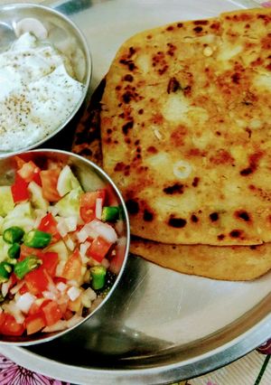 A picture of Aloo Paratha.