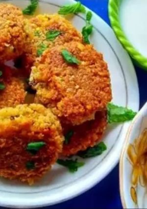 ক্রিস্পি ফলাফল (Crispy falafel recipe in Bengali) রেসিপির প্রধান ছবি