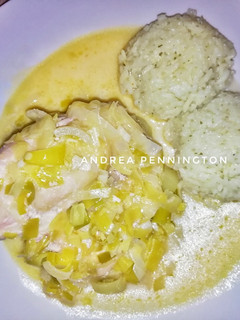 Una foto de Pollo en crema con puerros