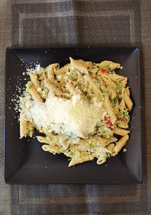 Foto di Penne con zucchine e panna aromatizzate