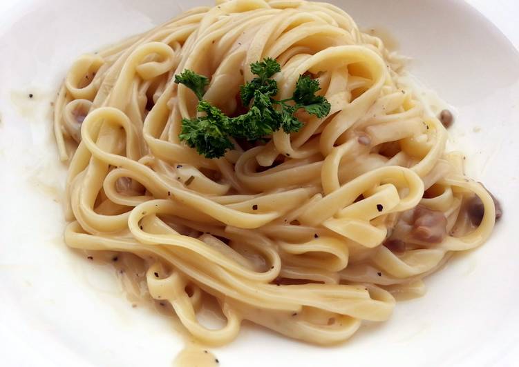 Recipe of Speedy Carbonara Mushroom Linguine