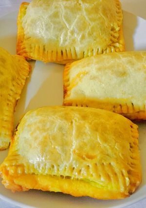 A picture of Chicken pie.