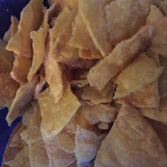 A picture of Garlic Tortilla chips.
