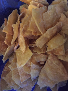 A picture of Garlic Tortilla chips.