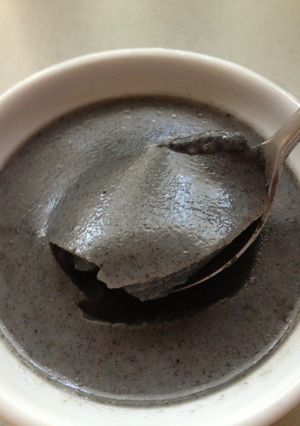 A picture of Black Sesame Seeds Pudding in 5 Minutes.