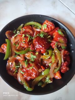 चिकन चिली (CHICKEN CHIILI RECIPE IN MARATHI) रेसिपी चे मुख्य फोटो 