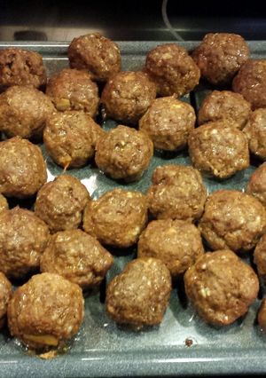A picture of JR's italian meatballs.