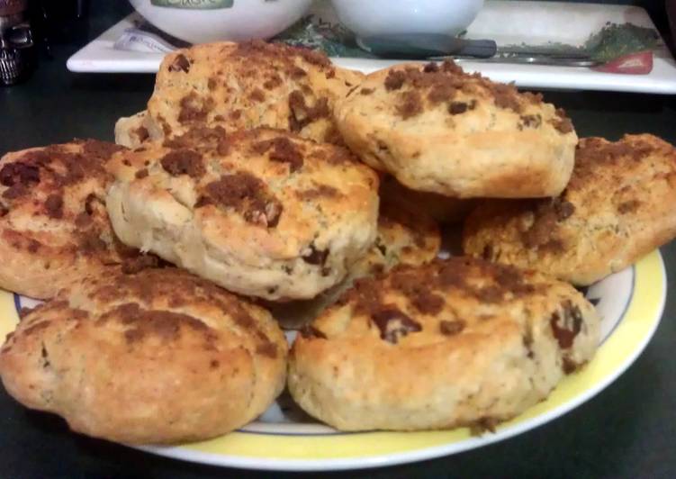 How to Make Super Quick Homemade Date Scones