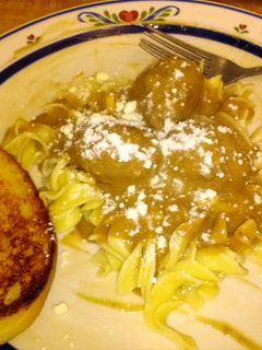 A picture of Swedish meatballs.