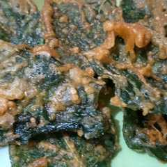 รูปของ Kripik bayam