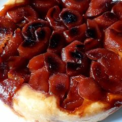 A picture of Tarte Tatin.