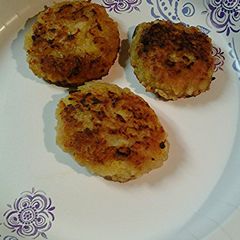 A picture of Banana cakes.