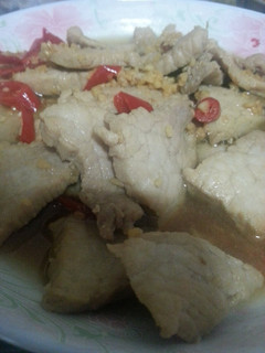 A picture of Chinese garlic pork.